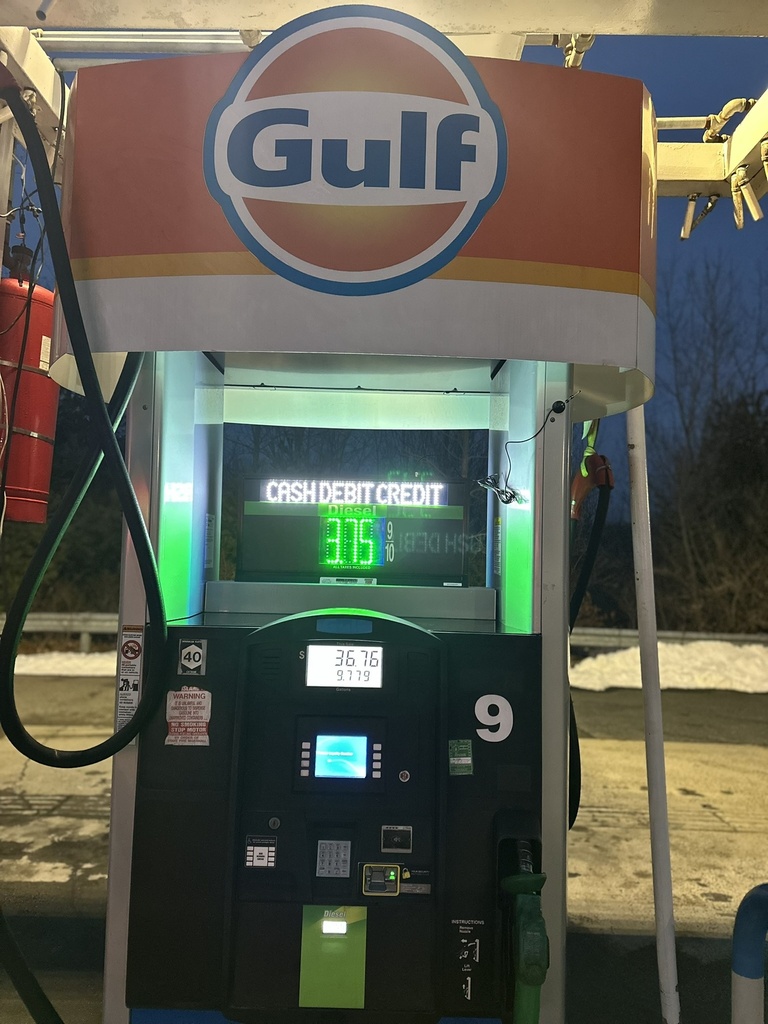 1 GRADE XL100 SERIES CASH/CREDIT TOGGLING PUMP TOP LED FUEL PRICE SIGN WITH 4.75" LED DIGITS